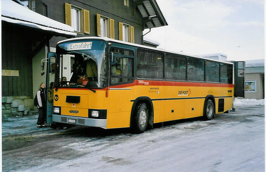 (038'130) - Schnider, Sch�pfheim - LU 15'754 - NAW/R&J am 30. Dezember 1999 beim Bahnhof Sch�pfheim