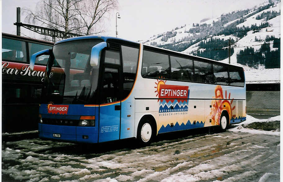 (039'126) - AGSE Eptingen - BL 7707 - Setra am 19. Februar 2000 beim G�terbahnhof Frutigen