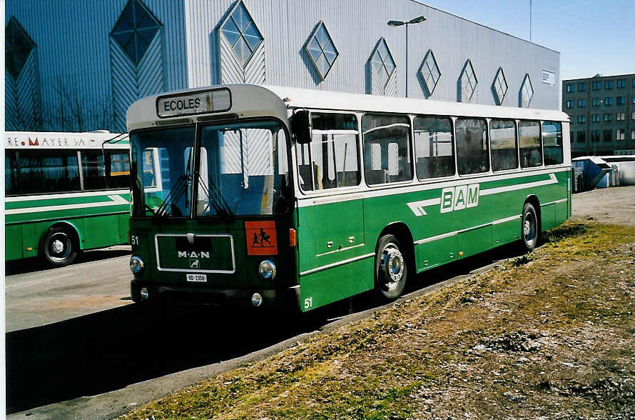 (039'517) - BAM Morges - Nr. 51/VD 1350 - MAN (ex TL Lausanne Nr. 241) am 5. M�rz 2000 in Morges, Garage