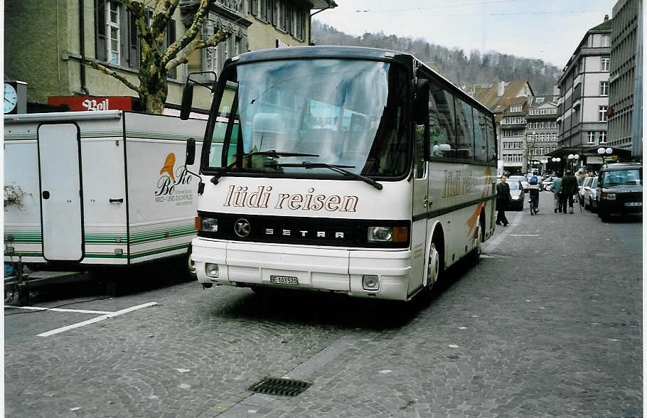 (039'603) - L�di, Uetendorf - BE 103'520 - Setra am 11. M�rz 2000 in Thun, B�lliz