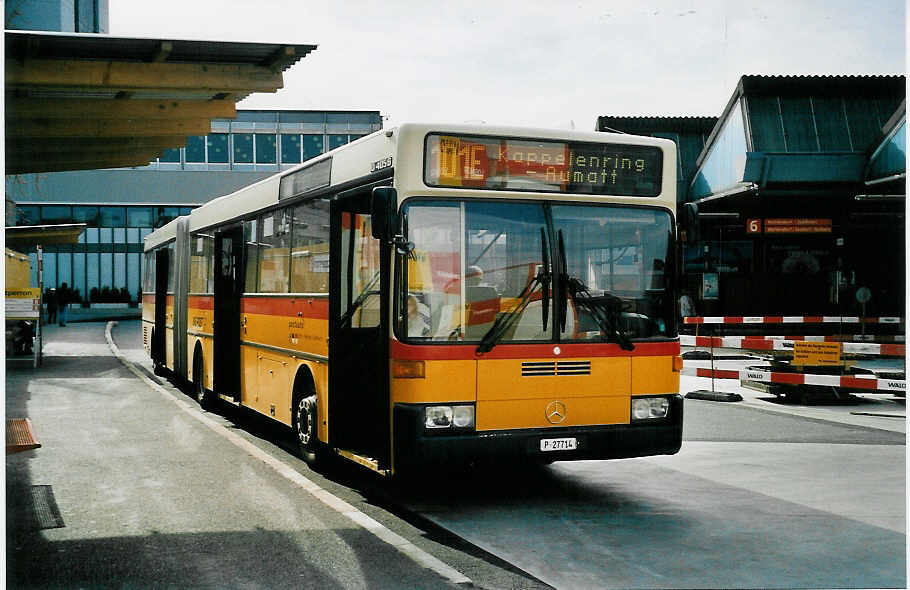 (039'729) - PTT-Regie - P 27'714 - Mercedes am 14. M�rz 2000 in Bern, Postautostation