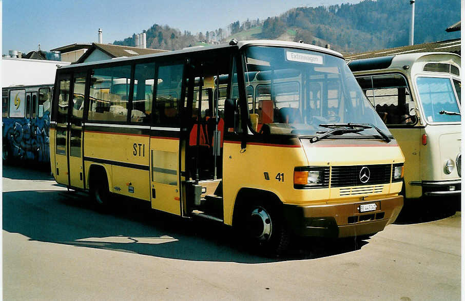(039'924) - STI Thun - Nr. 41/BE 443'241 - Mercedes/Auw�rter am 21. M�rz 2000 in Thun, Garage