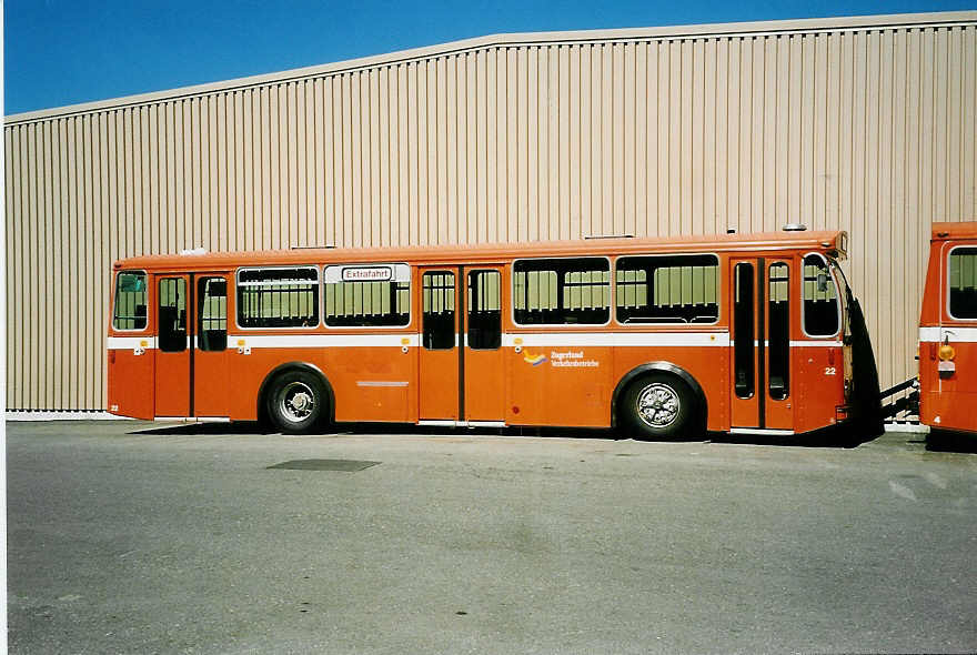 (040'110) - ZVB Zug - Nr. 22/ZG 3372 - FBW/T�scher am 8. April 2000 in Zug, Garage