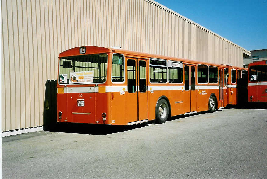 (040'111) - ZVB Zug - Nr. 22/ZG 3372 - FBW/T�scher am 8. April 2000 in Zug, Garage