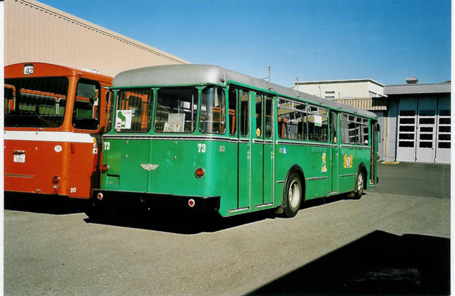 (040'135) - BVB Basel (RWB) - Nr. 73/BE 2784 U - FBW/FHS am 8. April 2000 in Zug, Garage ZVB