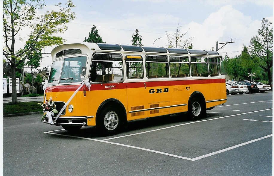 (040'432) - Rentsch, B�riswil - BE 353'048 - FBW/Gangloff (ex P 23'203; ex P 21'003) am 5. Mai 2000 in Thun, Seestrasse
