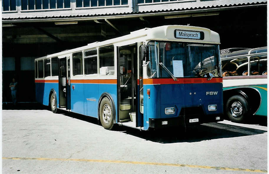 (041'132) - Br�hwiler, Maisprach - BL 6925 - FBW/Hess (ex Giezendanner, Rothrist; ex AAGR Rothenburg Nr. 48) am 18. Juni 2000 in Hinwil, AMP