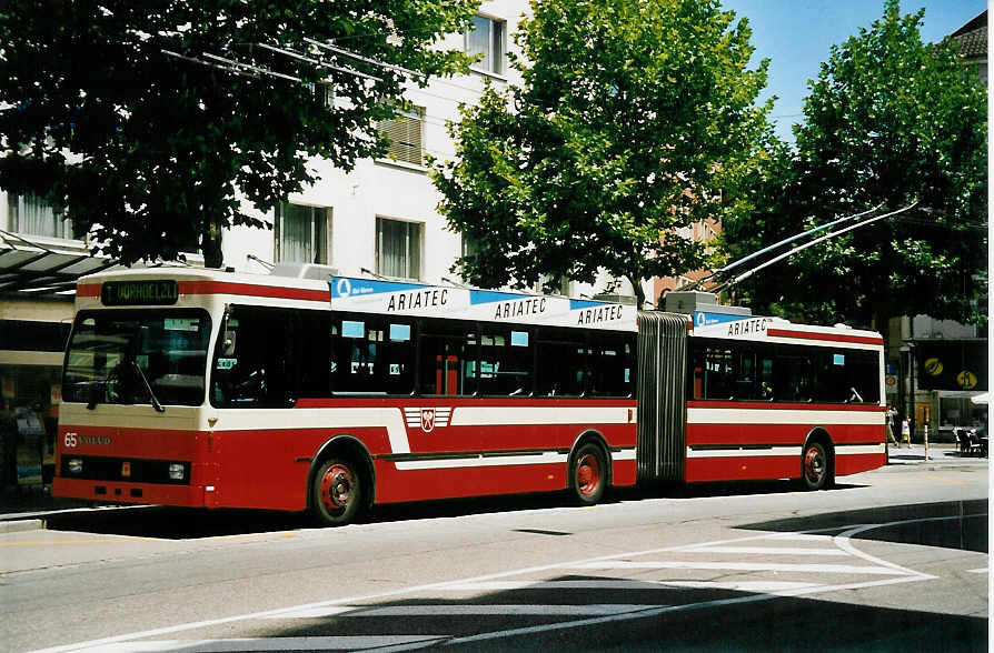 (042'212) - VB Biel - Nr. 65 - Volvo/R&J Gelenktrolleybus am 20. Juli 2000 in Biel, M�hlebr�cke