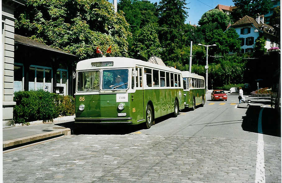 (042'421) - SVB Bern (TVB) - Nr. 86/BE 244'562 - Saurer/FFA am 12. August 2000 in Bern, B�rengraben