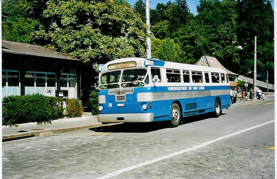 (042'424) - VBL Luzern - Nr. 76/LU 15'020 - Twin Coach am 12. August 2000 in Bern, B�rengraben