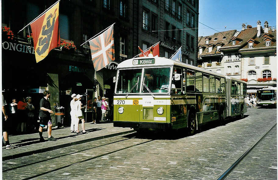 (042'520) - SVB Bern (TVB) - Nr. 270/BE 113'270 - FBW/SWS-Gangloff am 12. August 2000 in Bern, B�renplatz