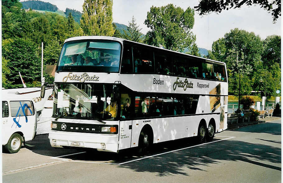 (042'527) - Stutz, Baden - AG 7983 - Setra am 12. August 2000 bei der Schiffl�ndte Thun