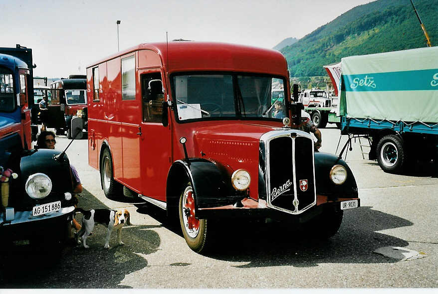 (042'910) - Schuler, Erstfeld - UR 9031 - Berna/Hess (ex H�fliger, Luzern; ex M+3143) am 26. August 2000 in Oensingen, Saurertreffen