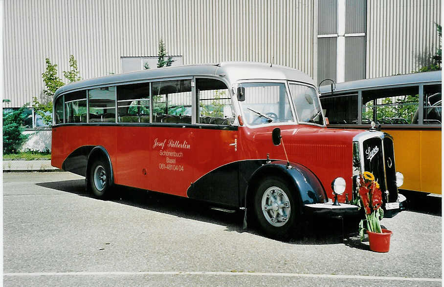 (042'926) - S�tterlin, Sch�nenbuch - BL 7211 - Saurer/Gangloff (ex Geiger, Adelboden Nr. 11; ex P 23'100; ex P 2153) am 26. August 2000 in Oensingen, Saurertreffen