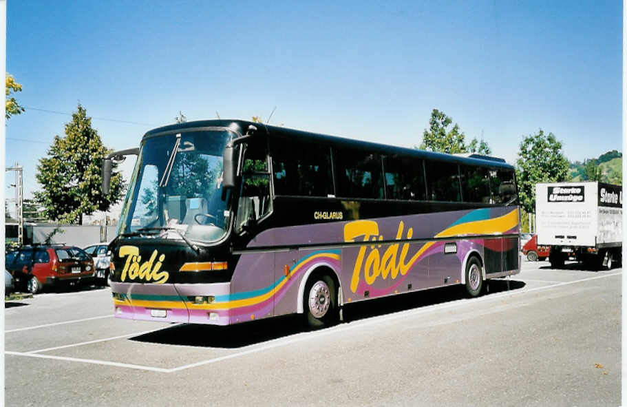 (043'119) - T�di, Glarus - GL 2153 - Bova am 8. September 2000 in Thun, Seestrasse