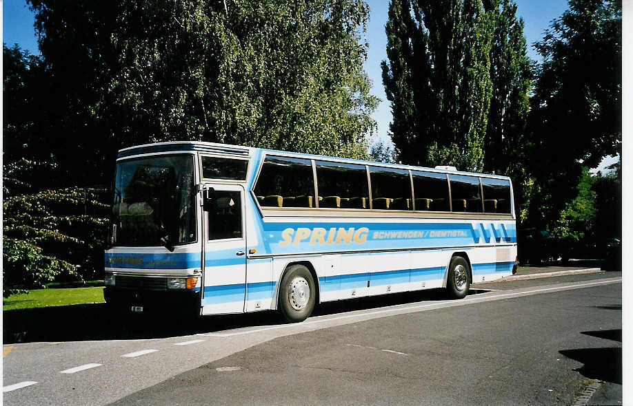 (043'129) - Spring, Schwenden - BE 991 - Dr�gm�ller/Mercedes am 9. September 2000 in Thun, Lachen
