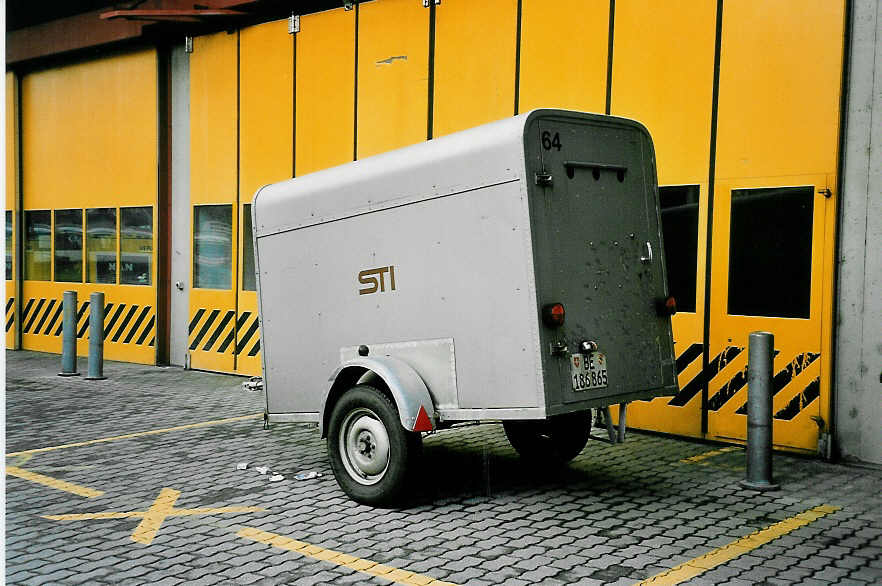 (044'125) - STI Thun - Nr. 64/BE 186'865 - R&J Gep�ckanh�nger am 26. Dezember 2000 in Thun, Rosenau