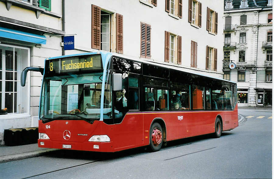 (044'620) - VB Biel - Nr. 124/BE 560'124 - Mercedes am 27. Januar 2001 in Biel, M�hlebr�cke