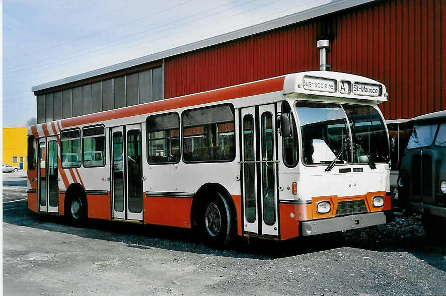 (044'918) - Evasion, St-Maurice - FBW/Hess-Lauber (ex TPG Gen�ve Nr. 538+248) am 20. Februar 2001 in St-Maurice, Garage