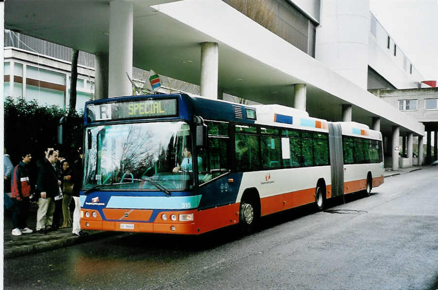 (045'235) - TPG Gen�ve - Nr. 315/GE 96'649 - Volvo am 11. M�rz 2001 in Gen�ve, Palexpo