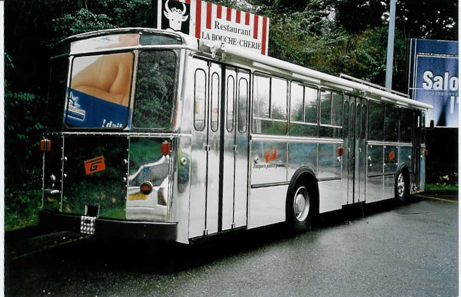 (045'236) - TPG Gen�ve - Nr. 34 - Saurer/Lauber-Hess-R&J (ex Nr. 427) am 11. M�rz 2001 in Gen�ve, Palexpo