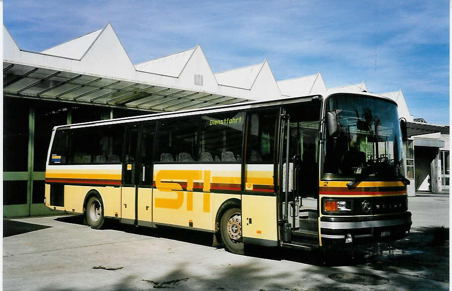 (045'403) - STI Thun - Nr. 2/BE 26'532 - Setra (ex ATGH Heiligenschwendi Nr. 2) am 16. M�rz 2001 in Thun, Garage
