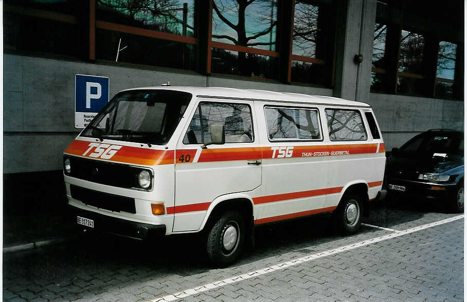 (045'427) - STI Thun - Nr. 40/BE 317'241 - VW (ex TSG Blumenstein Nr. 12) am 28. M�rz 2001 in Thun, Rosenau