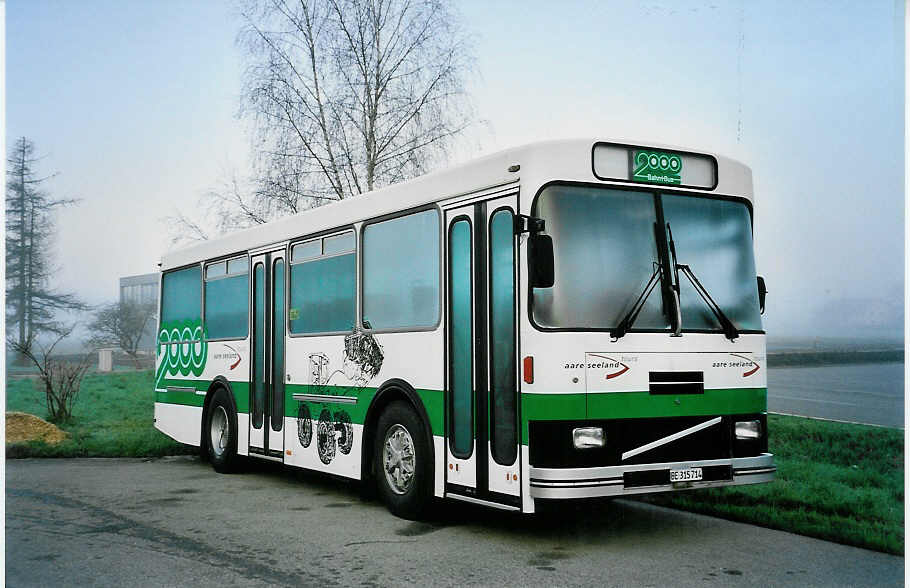 (045'429) - ASm Langenthal - Nr. 17/BE 315'714 - Volvo/Lauber am 31. M�rz 2001 in Wangen, Garage