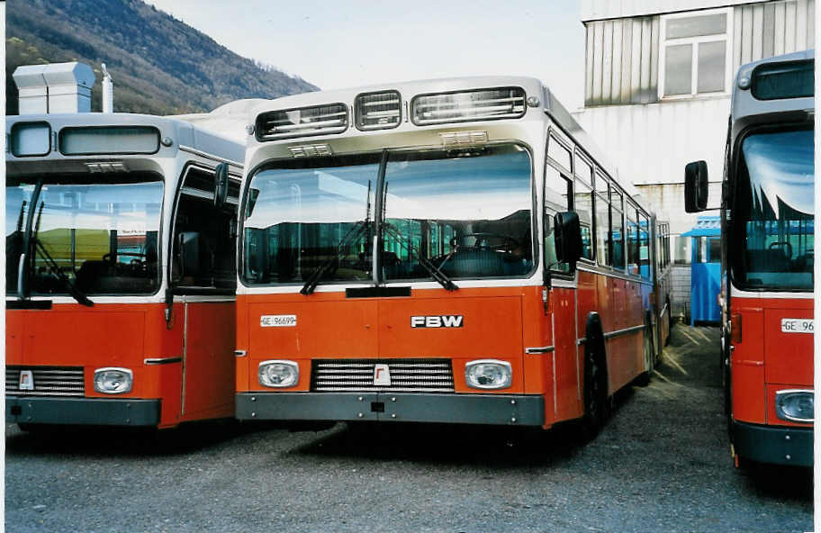 (045'524) - TPG Gen�ve - Nr. 143/GE 96'699 - FBW/R&J am 31. M�rz 2001 in Biel, BTR