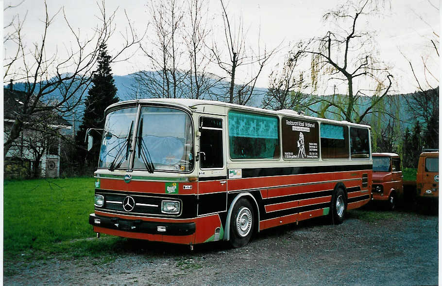 (045'609) - Hadorn, Wattenwil - Mercedes (ex ASKA Aeschi Nr. 16) am 2. April 2001 in Wattenwil, Restaurant R�ssli