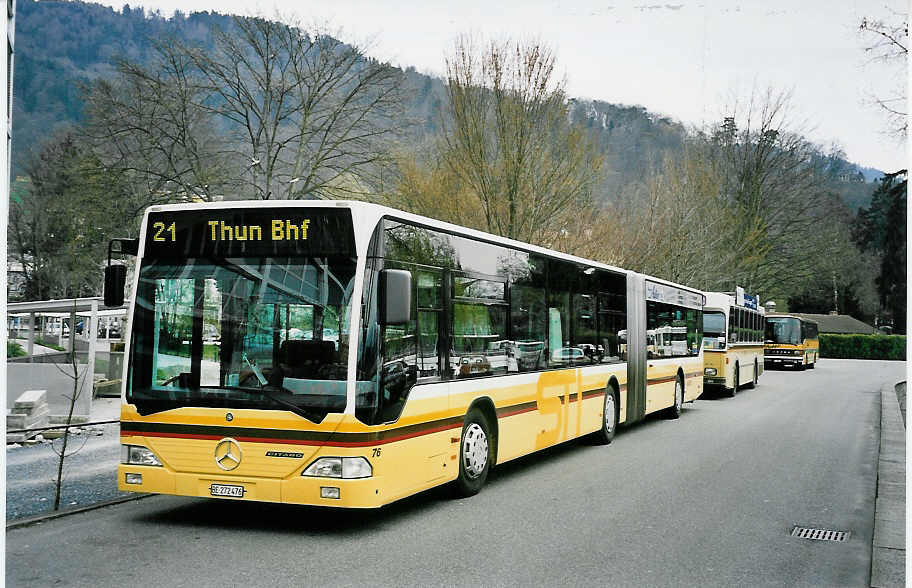 (045'614) - STI Thun - Nr. 76/BE 272'476 - Mercedes am 3. April 2001 bei der Schiffl�ndte Thun