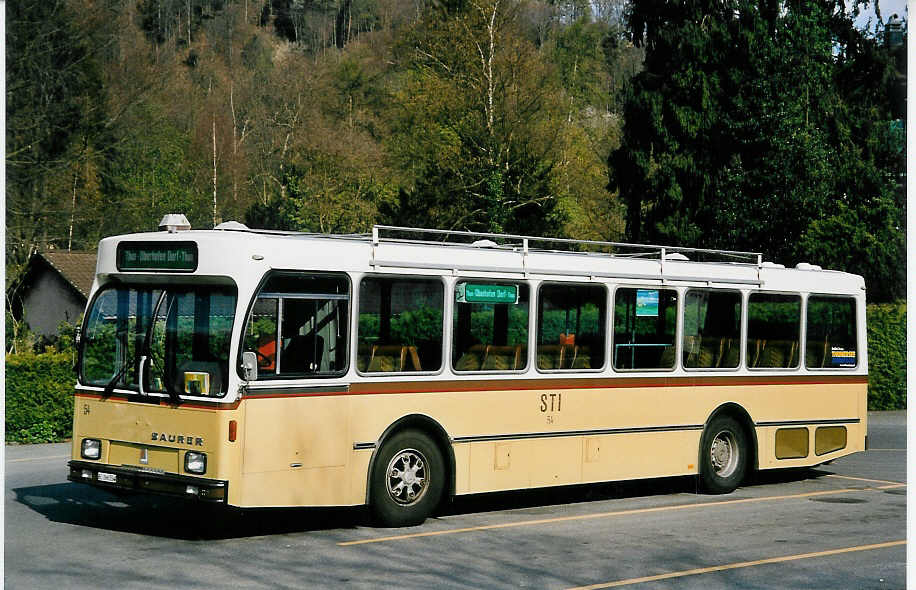 (045'720) - STI Thun - Nr. 54/BE 396'554 - Saurer/R&J am 14. April 2001 bei der Schiffl�ndte Thun