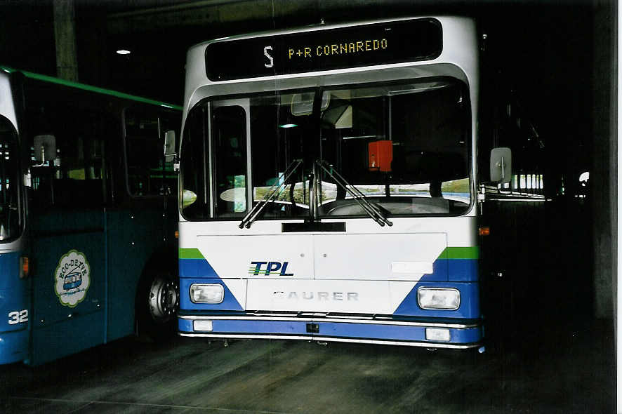 (046'009) - TPL Lugano - Nr. 49/TI 102'228 - Saurer/R&J (ex VBZ Z�rich Nr. 274) am 23. April 2001 in Pregassona, Deposito