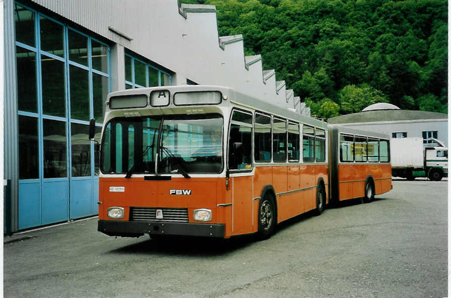 (046'719) - TPG Gen�ve - Nr. 146/GE 96'280 - FBW/R&J am 18. Mai 2001 in Biel, BTR