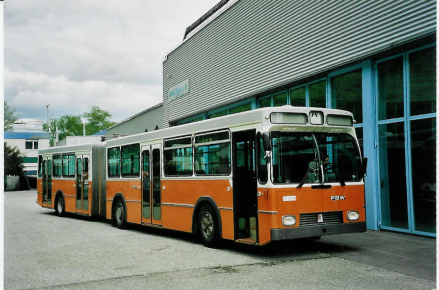 (046'720) - TPG Gen�ve - Nr. 146/GE 96'280 - FBW/R&J am 18. Mai 2001 in Biel, BTR