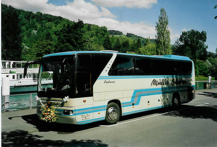 (046'726) - M�ller, Erlenbach - ZH 144'729 - Mercedes am 19. Mai 2001 bei der Schiffl�ndte Thun