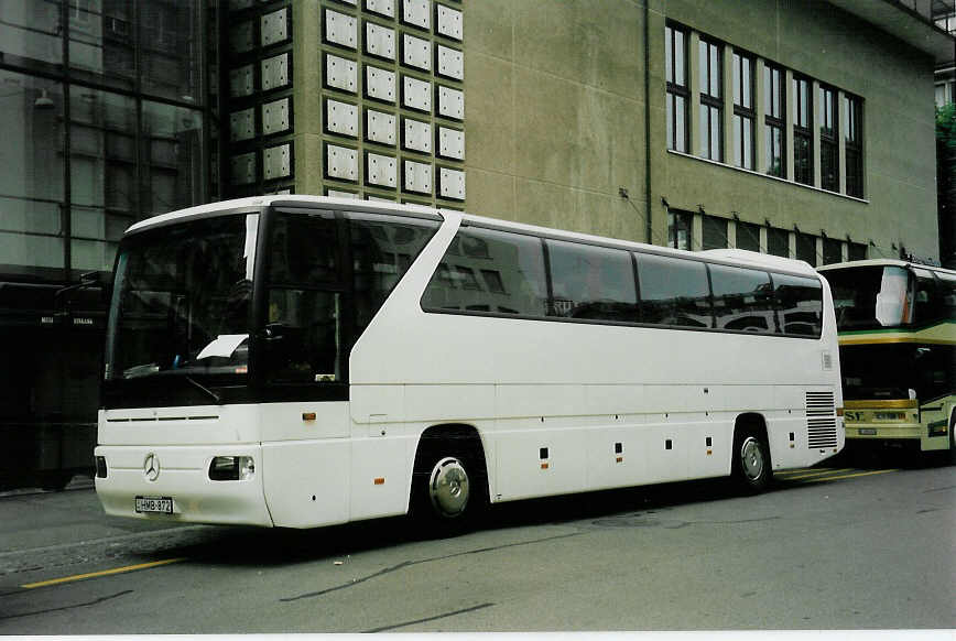 (046'812) - Aus Ungarn: ??? - HMB-872 - Mercedes am 24. Mai 2001 in Z�rich, Kongresshaus
