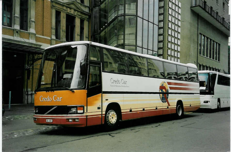 (046'813) - Heilsarmee, Basel - BS 1800 - Volvo am 24. Mai 2001 in Z�rich, Kongresshaus