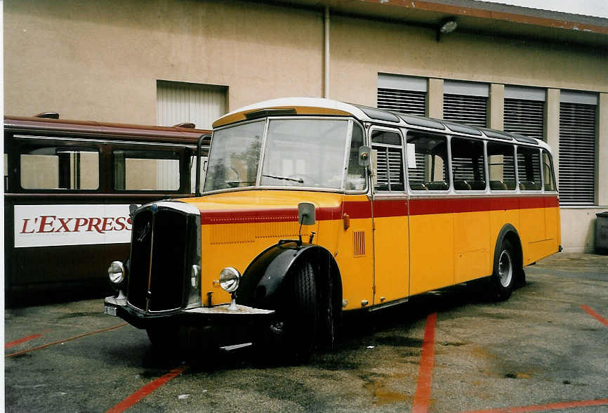 (047'225) - Zwahlen, Cornaux - NE 7372 - Saurer/Lauber am 16. Juni 2001 in Boudry, D�p�t TN