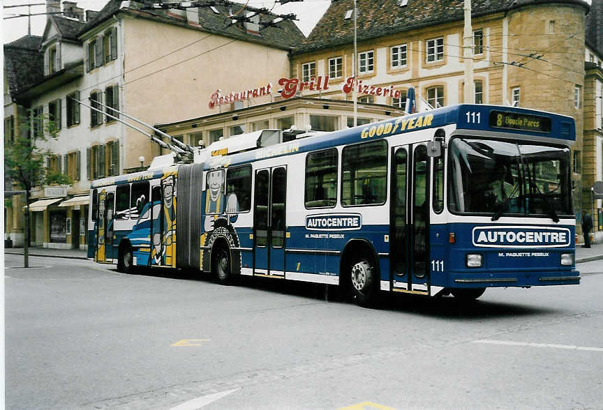 (047'319) - TN Neuch�tel - Nr. 111 - NAW/Hess Gelenktrolleybus am 16. Juni 2001 in Neuch�tel, Place Pury