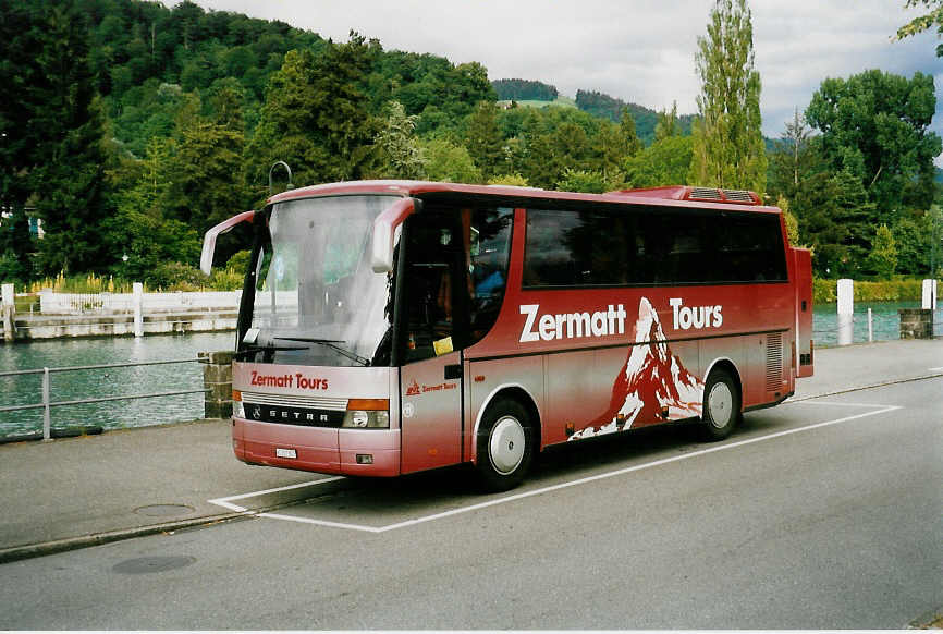 (047'616) - BVZ Brig - Nr. 11/VS 207'822 - Mercedes am 7. Juli 2001 bei der Schiffl�ndte Thun