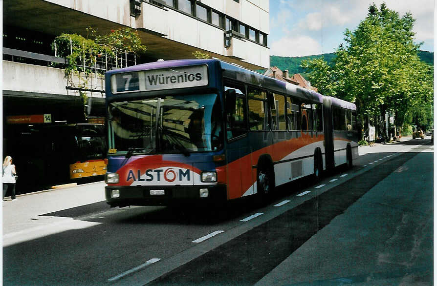 (048'214) - RVBW Wettingen - Nr. 117/AG 18'019 - MAN/R&J am 17. Juli 2001 in Baden, Postautostation