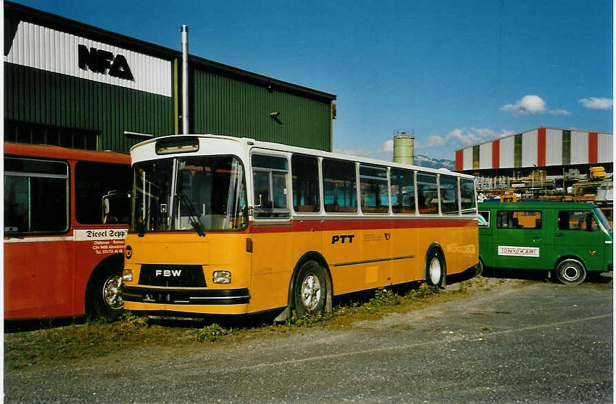 (048'329) - PTT-Regie - P 24'802 - FBW/T�scher am 17. Juli 2001 in Altst�tten, Garage NFA