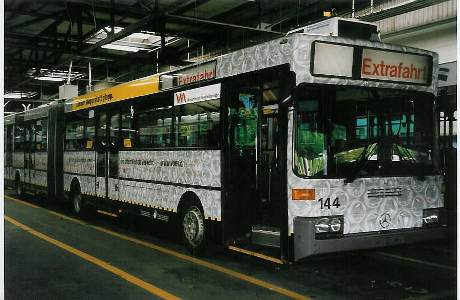 (048'534) - WV Winterthur - Nr. 144 - Mercedes Gelenktrolleybus am 18. Juli 2001 in Winterthur, Depot Gr�zefeld