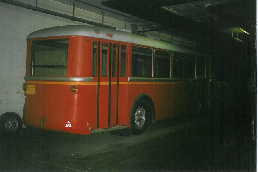 (048'608) - AS Engi - Nr. 42 - Moser/R&J Personenanh�nger (ex AAGG Gossau; ex VW Winterthur Nr. 161) am 18. Juli 2001 in Winterthur, Depot Gr�zefeld