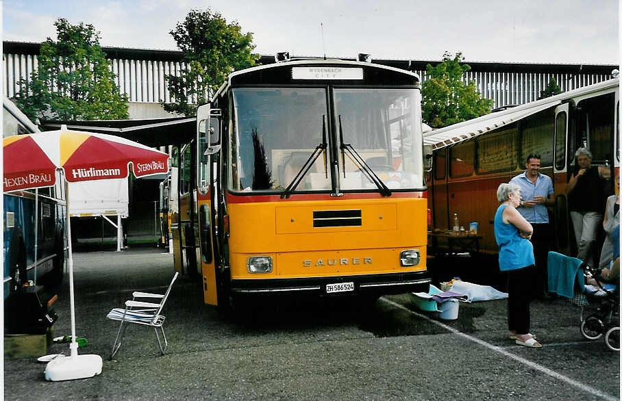 (049'127) - Baumann, Horgenberg - ZH 586'524 - Saurer/T�scher (ex P 24'226) am 18. August 2001 in Burgdorf, AMP