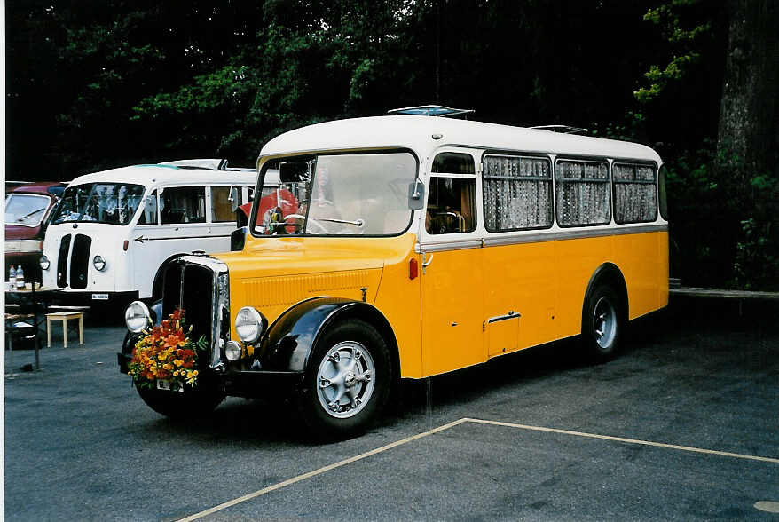 (049'137) - Pfeiffer, H�tten - GL 9959 - Berna/Regazzoni (ex Rieser, H�tten; ex Jelmorini, Tesserete; ex Malfanti, Sonvico) am 18. August 2001 in Burgdorf, AMP