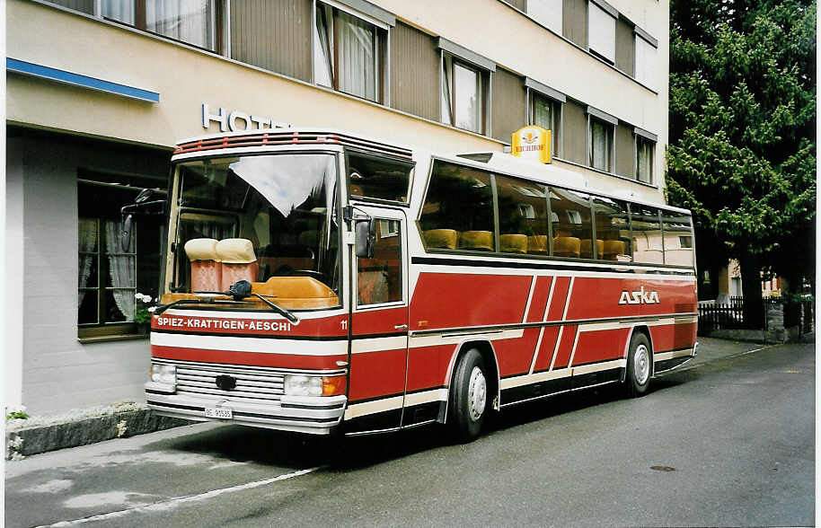 (049'213) - ASKA Aeschi - Nr. 11/BE 91'535 - Dr�gm�ller (ex Moser, Flaach) am 20. August 2001 in Andermatt, Hotel Kristall