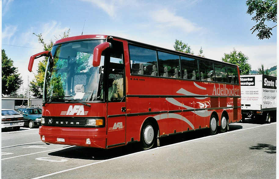 (049'229) - AFA Adelboden - Nr. 23/BE 26'773 - Setra (ex Fl�ck, Brienz) am 23. August 2001 in Thun, Seestrasse