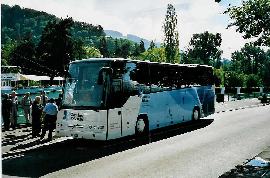 (049'606) - ZVB Zug - Nr. 44/ZG 3394 - Volvo/Dr�gm�ller am 6. September 2001 bei der Schiffl�ndte Thun